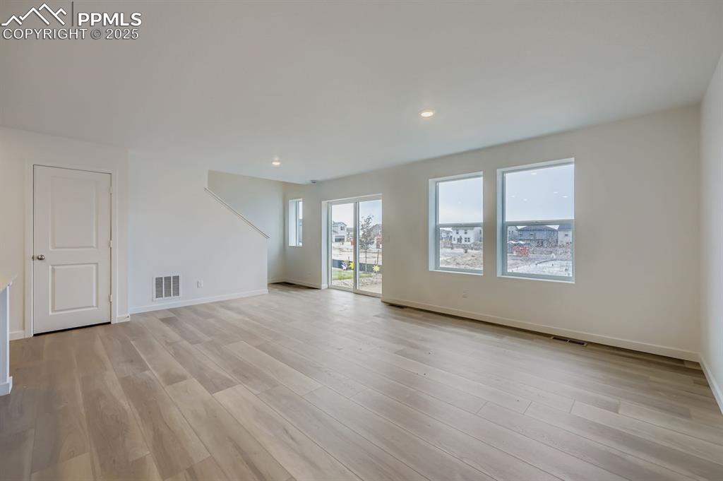 Image 2 of 17: Living Room