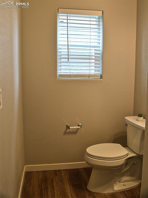 Image 26 of 38: Bathroom