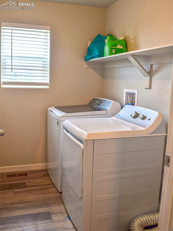 Image 27 of 38: Laundry