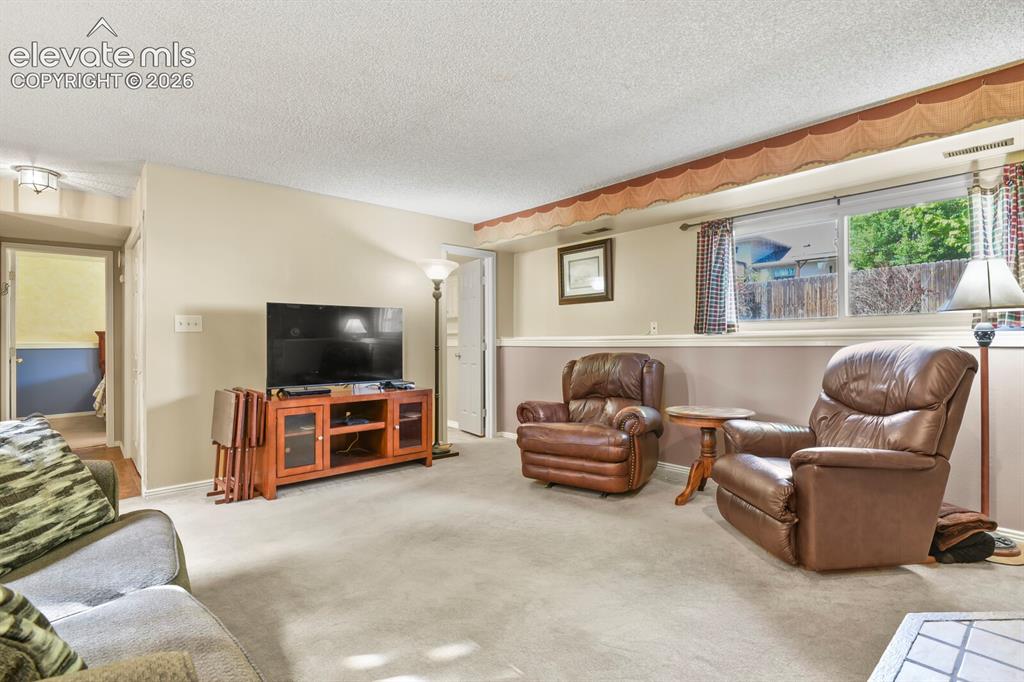 Image 29 of 48: Living Room
