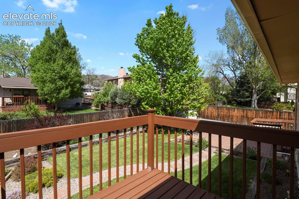 Image 42 of 48: Deck