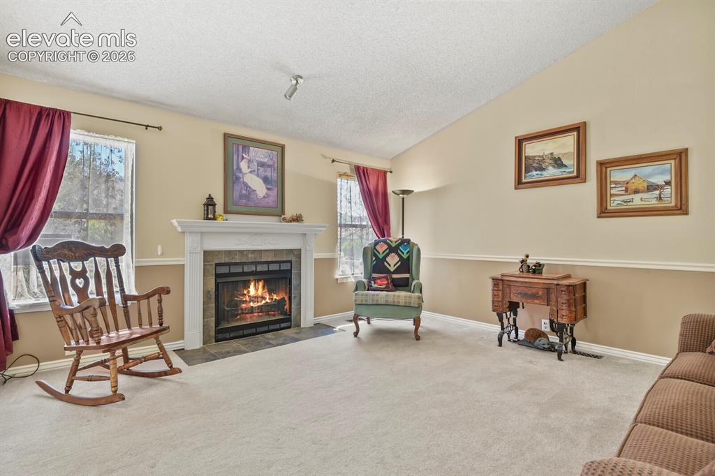 Image 7 of 48: Sitting Room