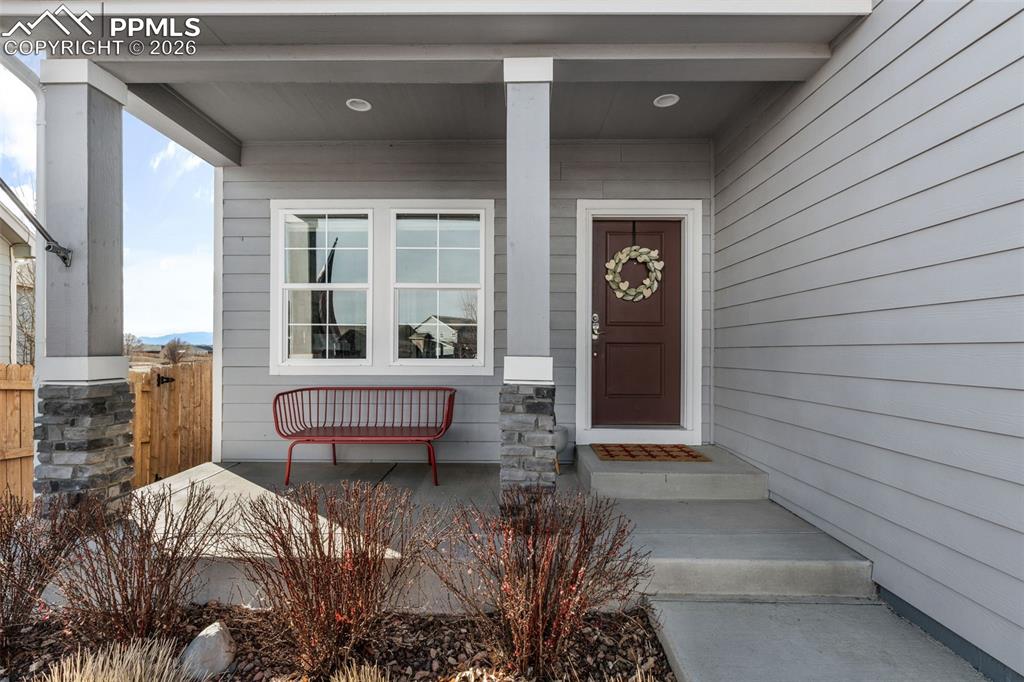 Image 3 of 42: Entry