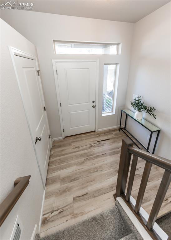 Image 3 of 37: Entry