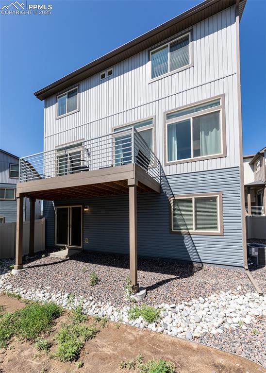 Image 36 of 37: Back of Structure