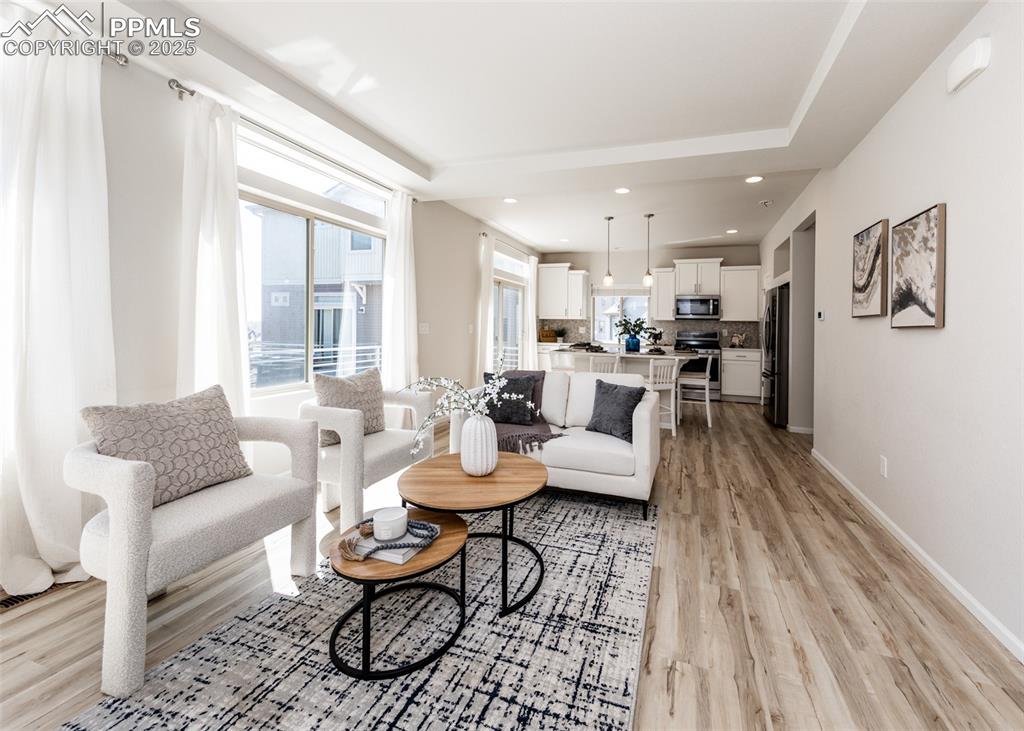 Image 4 of 37: Living Room