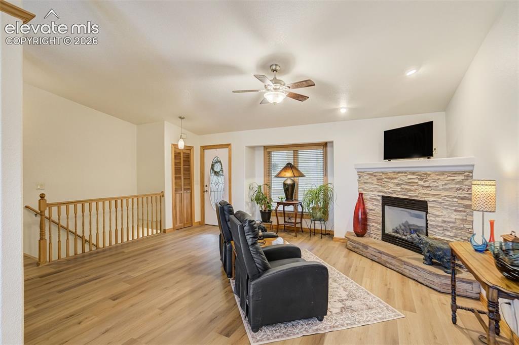 Image 12 of 50: Living Room