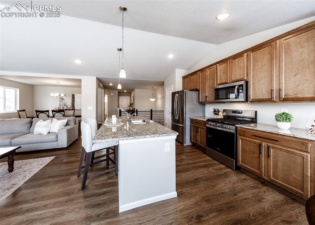 Image 10 of 48: Kitchen