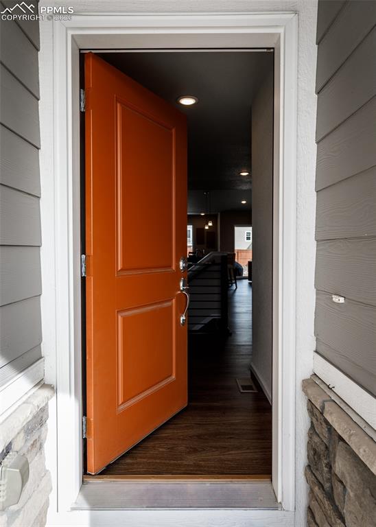 Image 3 of 48: Entry