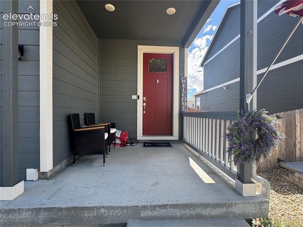 Image 16 of 16: Entry