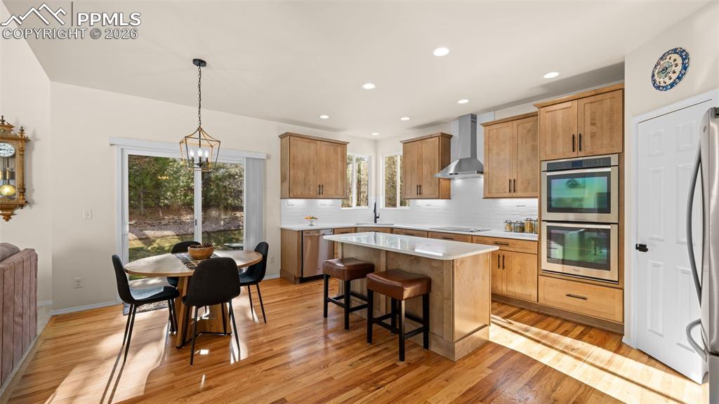 Image 16 of 48: Kitchen