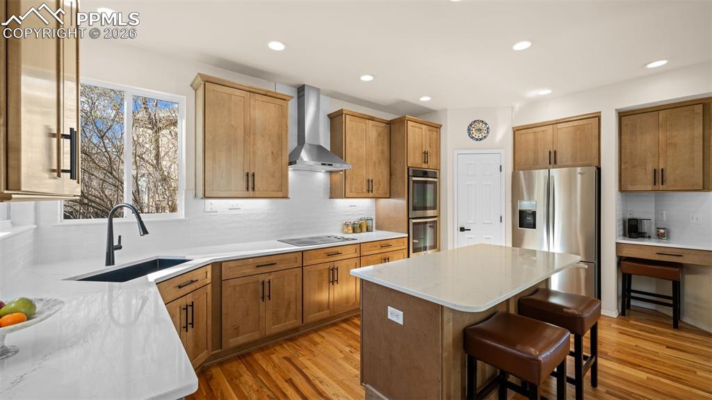 Image 17 of 48: Kitchen