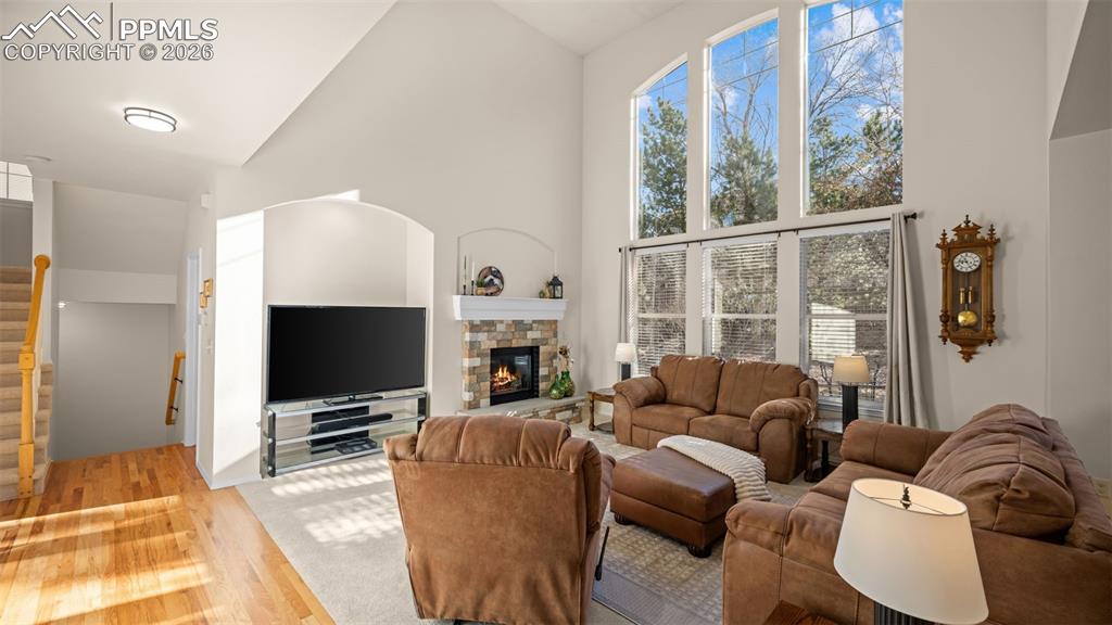 Image 22 of 48: Family Room