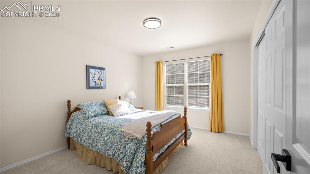 Image 25 of 48: Bedroom