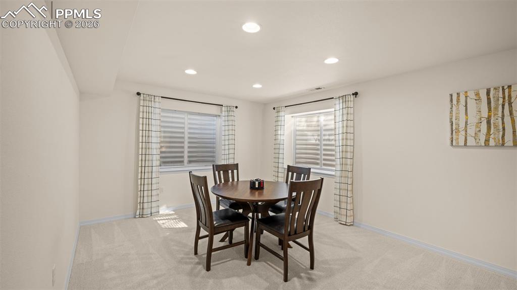 Image 36 of 48: Dining Area