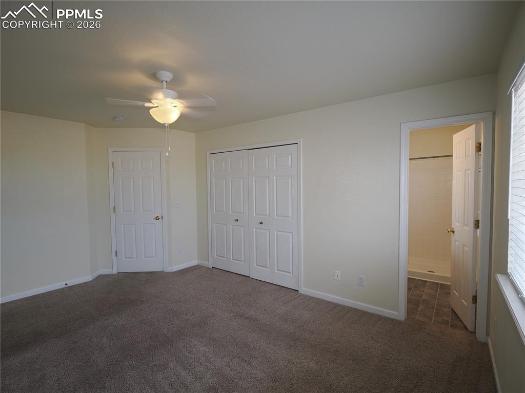 Image 26 of 34: Bedroom