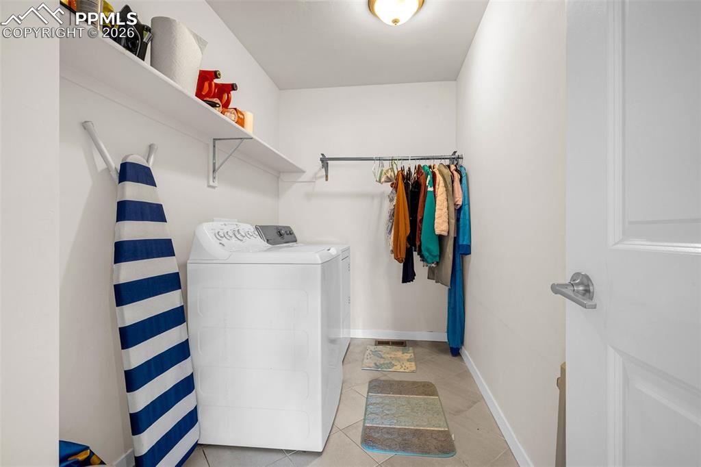 Image 22 of 31: Laundry