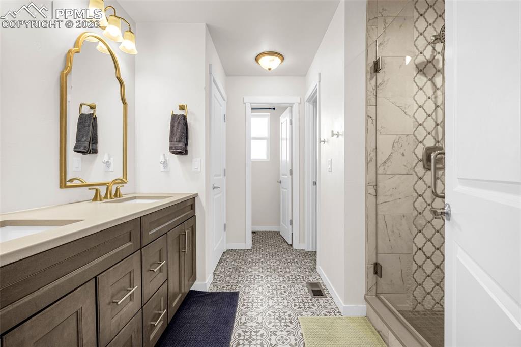 Image 7 of 31: Master Bathroom