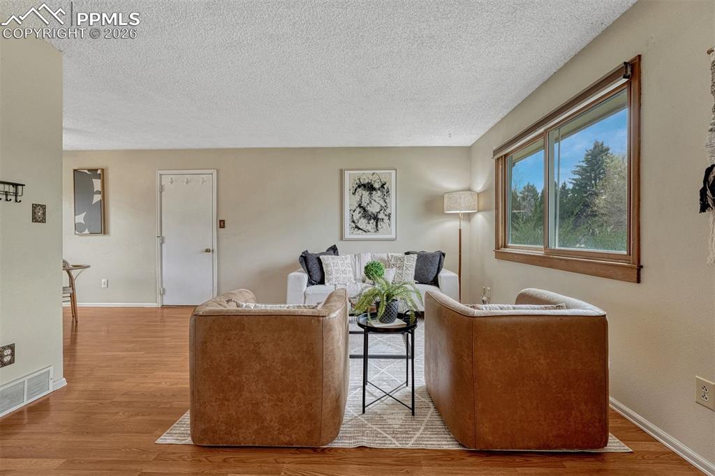 Image 16 of 33: Living Room