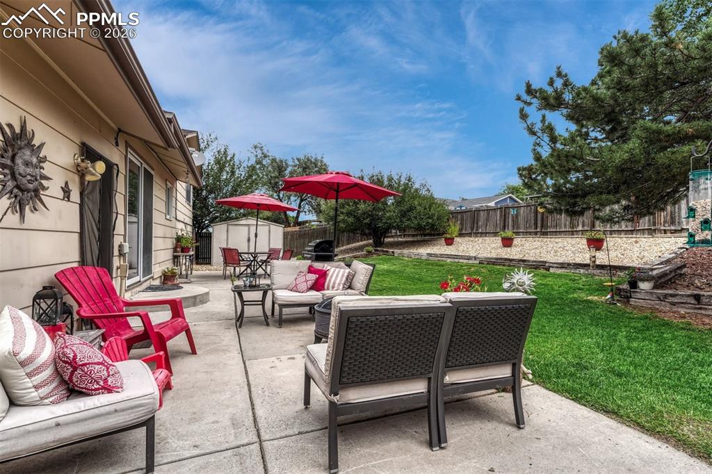 Image 33 of 33: Patio