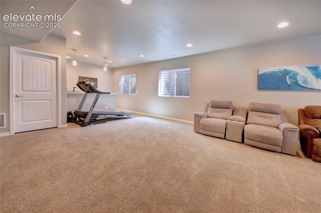 Image 20 of 35: Family Room