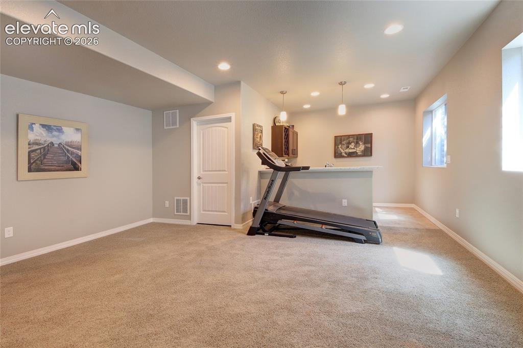 Image 21 of 35: Family Room