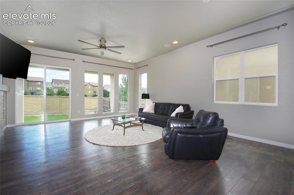 Image 9 of 35: Living Room