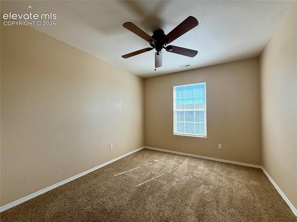 Image 19 of 26: Loft