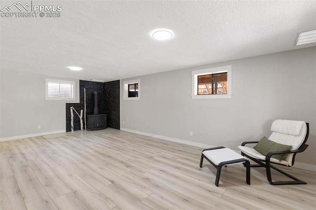 Image 38 of 47: Family Room