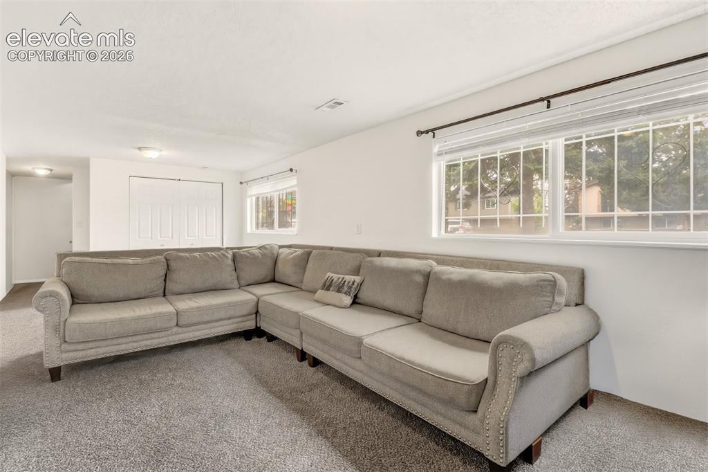 Image 13 of 18: Family Room