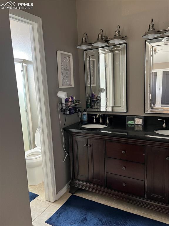 Image 18 of 28: Bathroom