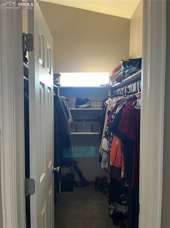 Image 19 of 28: Closet