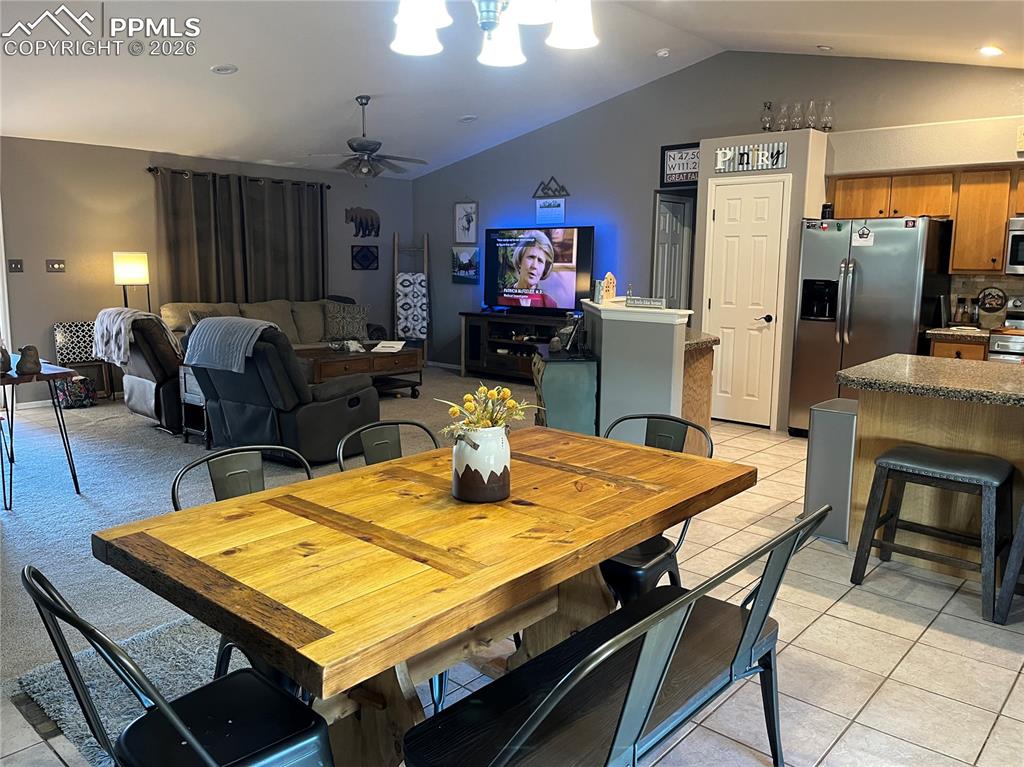 Image 9 of 28: Dining Area