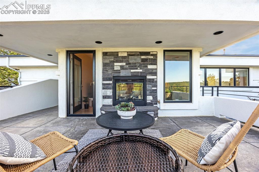 Image 24 of 45: Patio