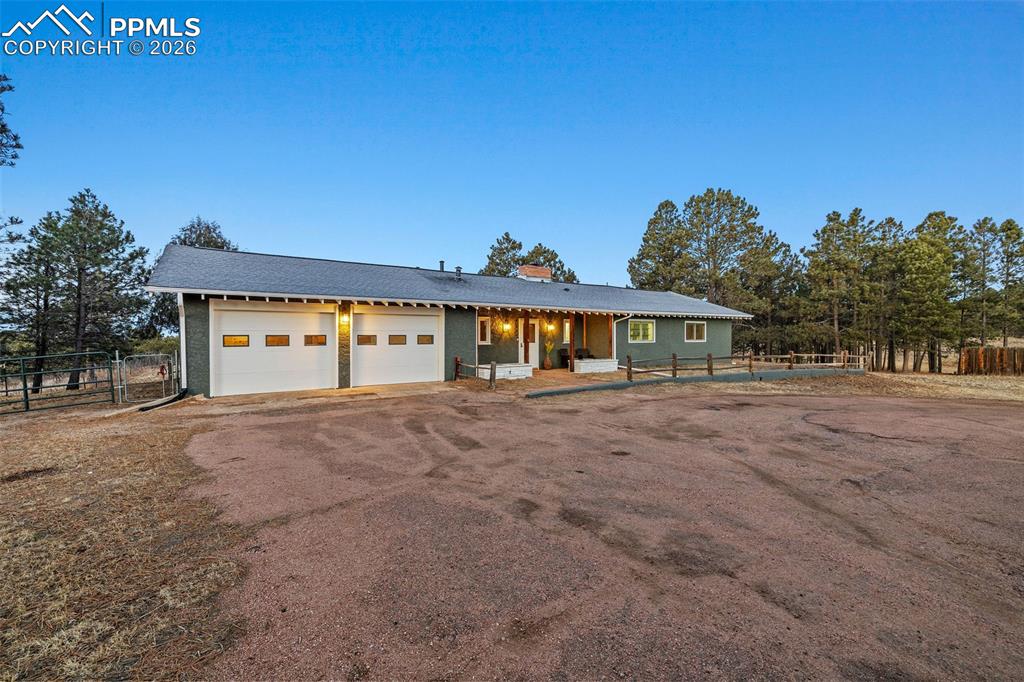 Image 3 of 50: Front of Structure