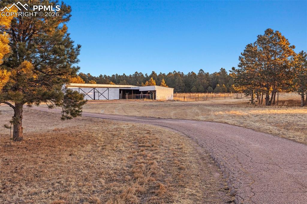 Image 7 of 50: Community