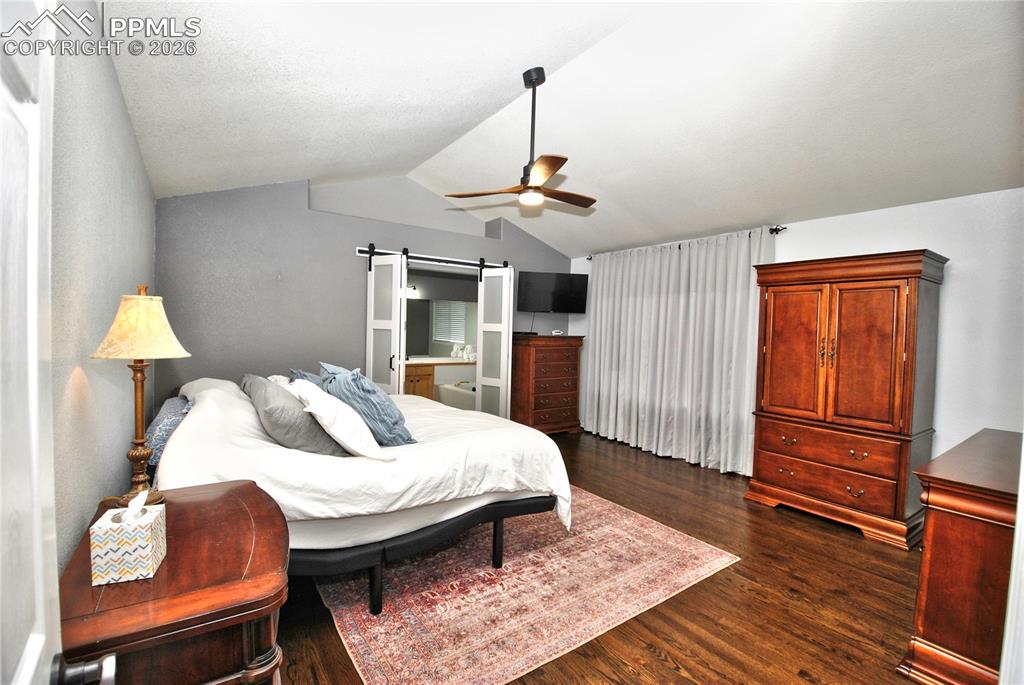 Image 15 of 44: Master Bedroom