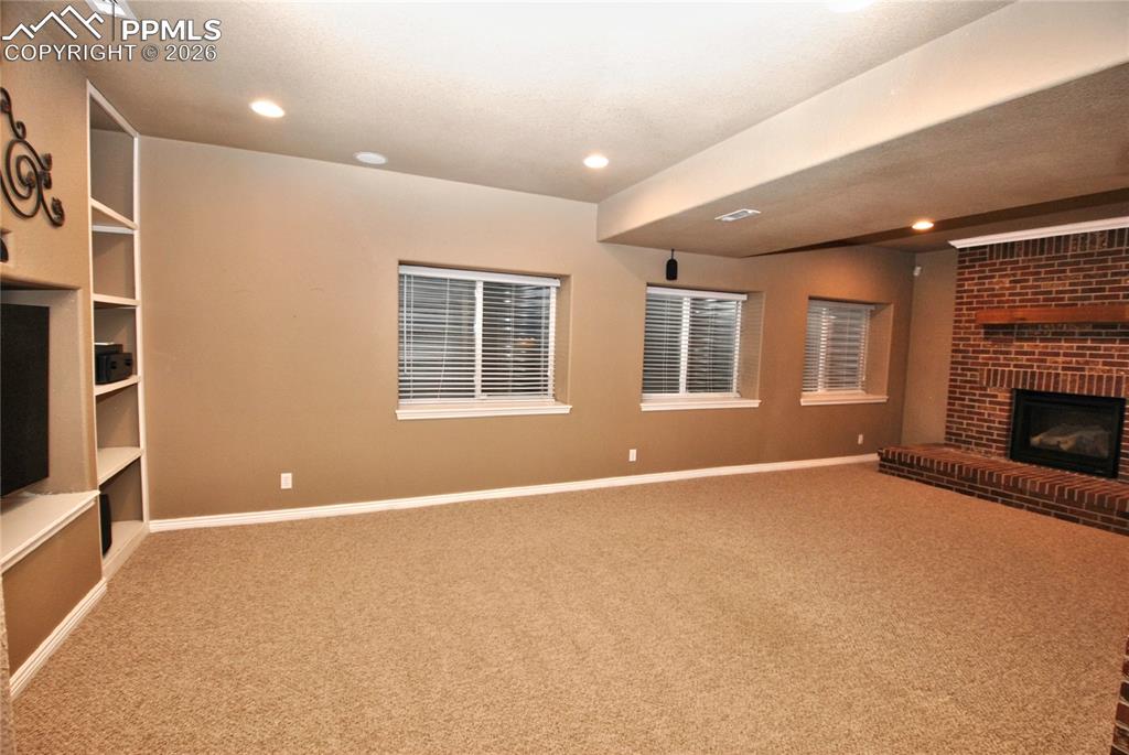 Image 30 of 44: Recreation Room