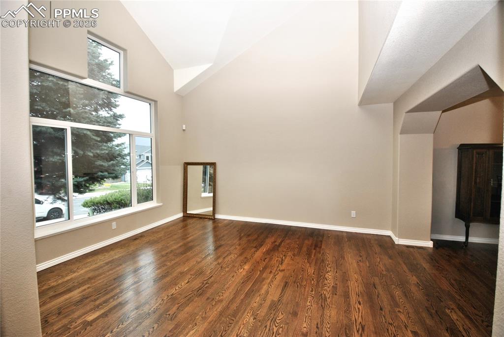 Image 4 of 44: Bonus Room