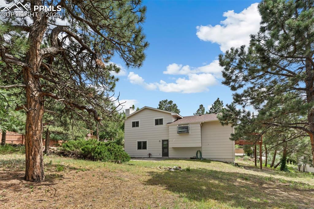 Image 32 of 32: Back of Structure