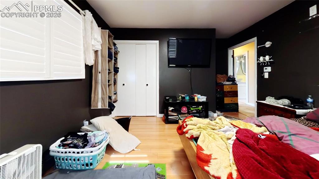 Image 12 of 29: bed 2