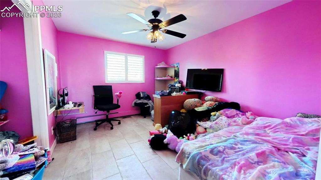 Image 18 of 29: bed 3