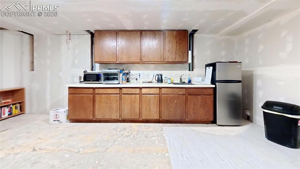 Image 24 of 29: downstair kit