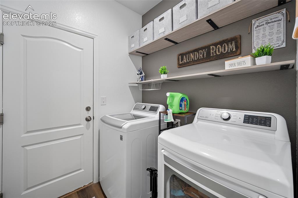 Image 14 of 42: Laundry