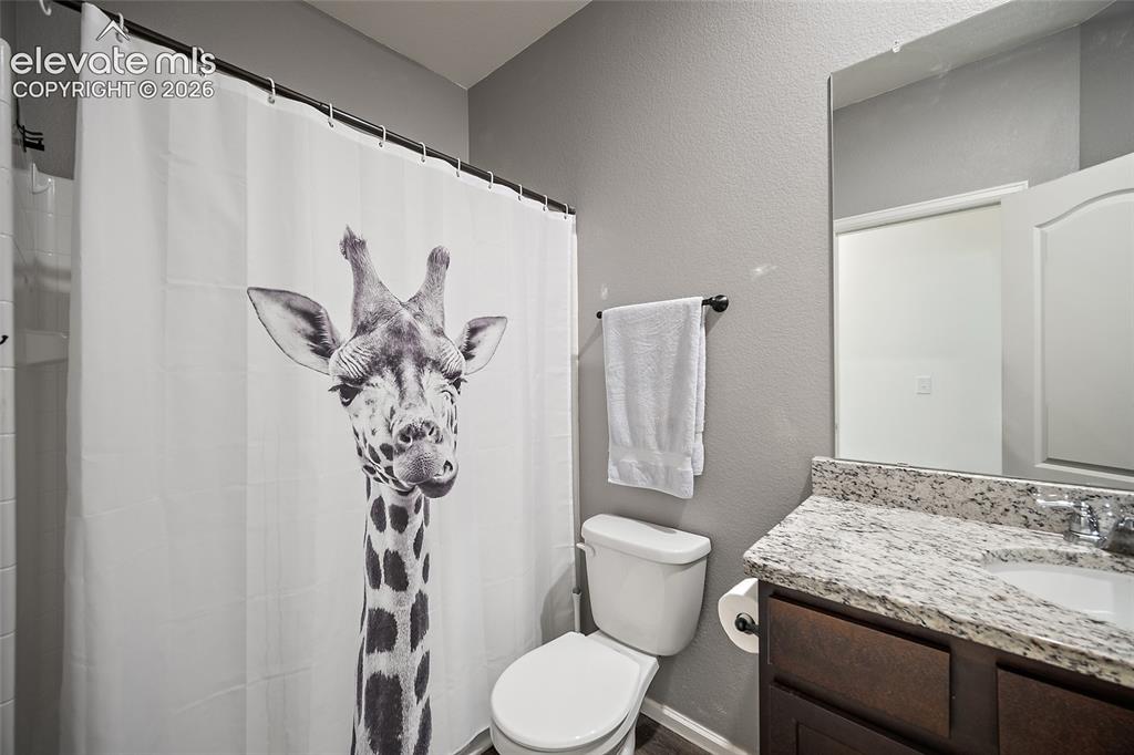 Image 20 of 42: Bathroom