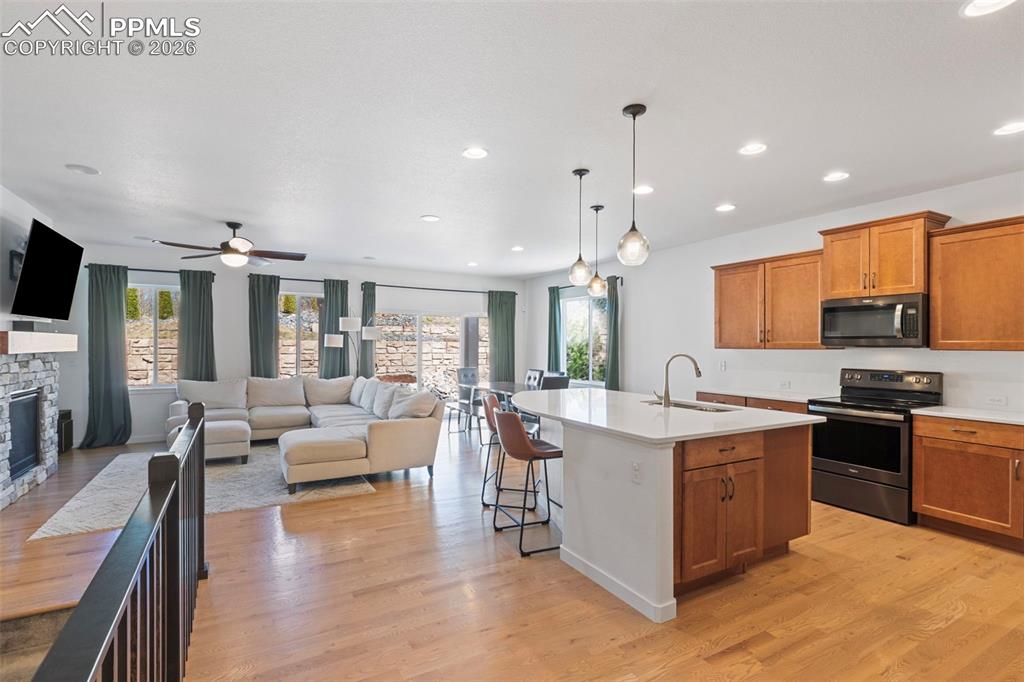 Image 5 of 44: Large open floor plan!