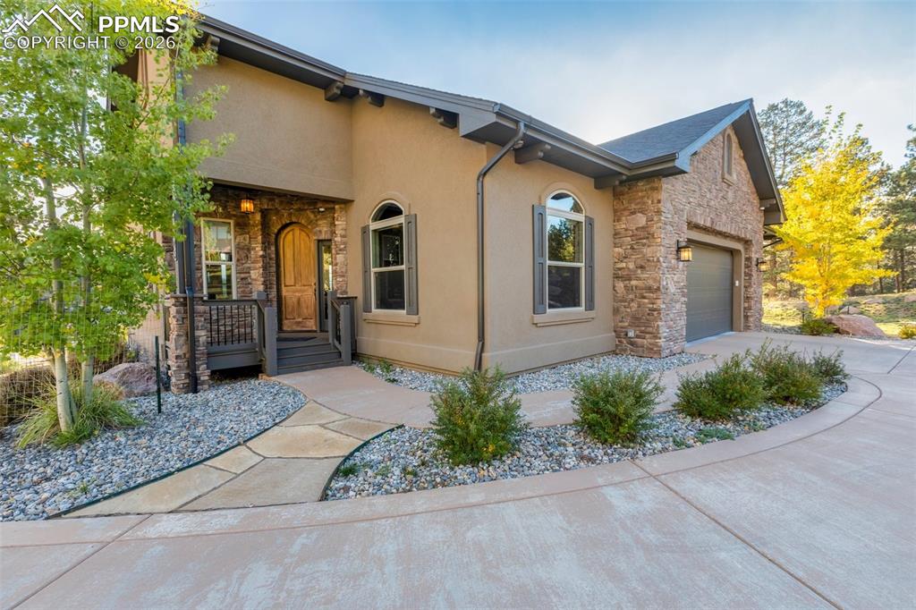 Image 3 of 50: Front of Structure