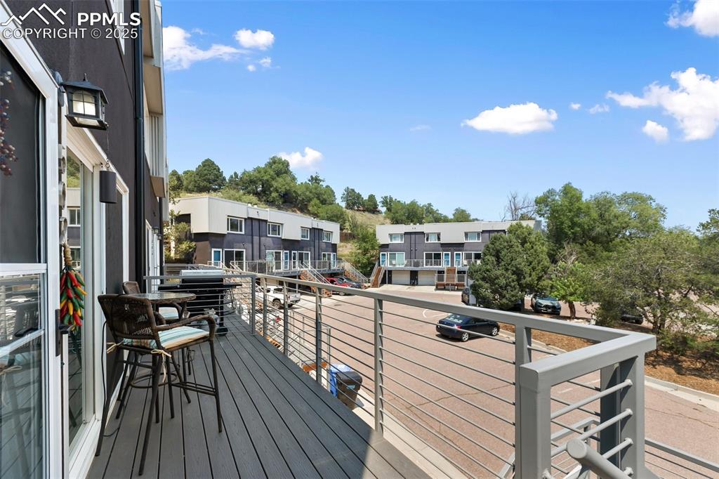 Image 36 of 38: Deck