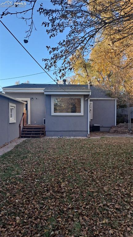 Image 17 of 21: Back of Structure