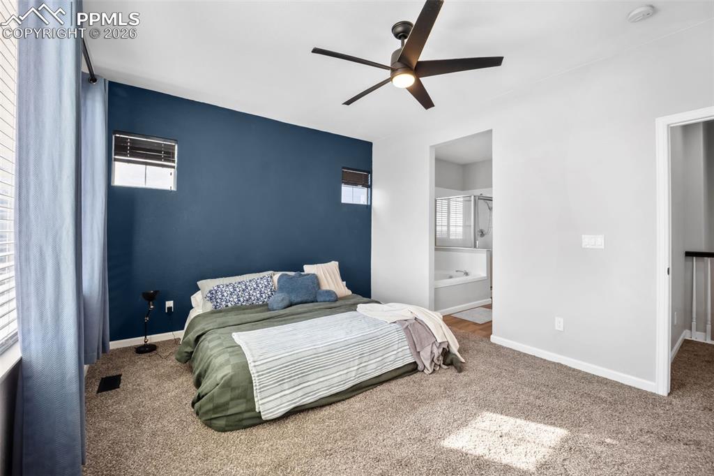 Image 19 of 41: Bedroom